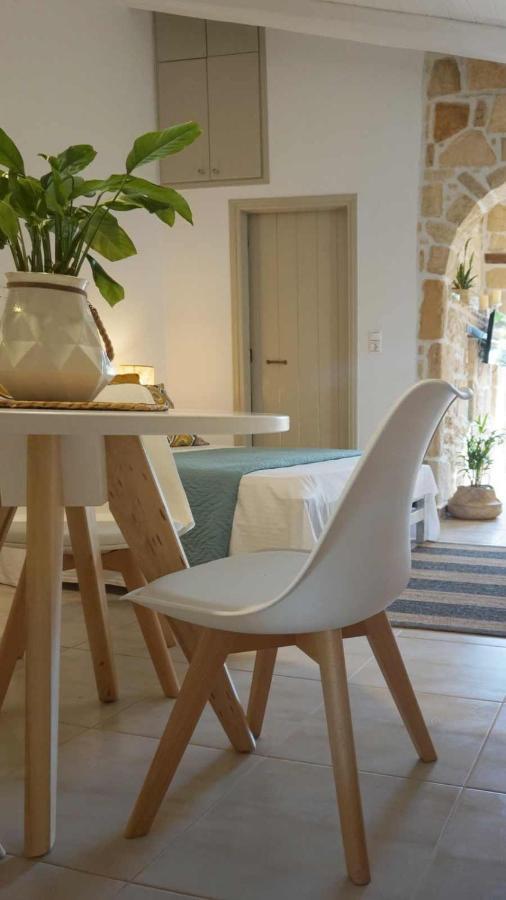 קוקינוס פירגוס Studio Eleni - Oasis Holiday Houses מראה חיצוני תמונה